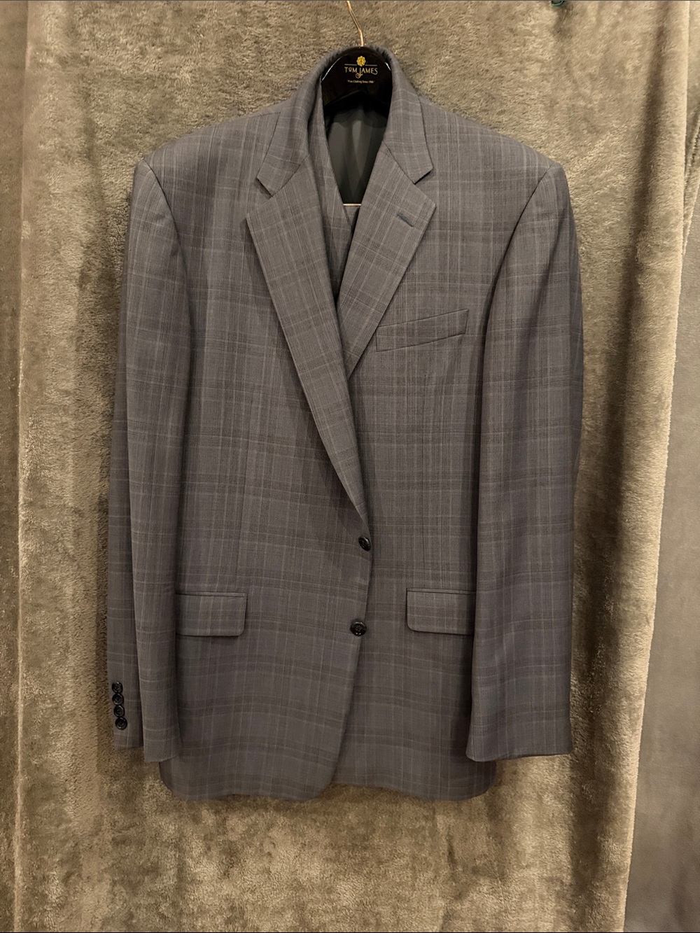 Hickey Freeman Gray Plaid Men's 3 Piece Suit SEE LISTING FOR MEASUREMENTS EUC